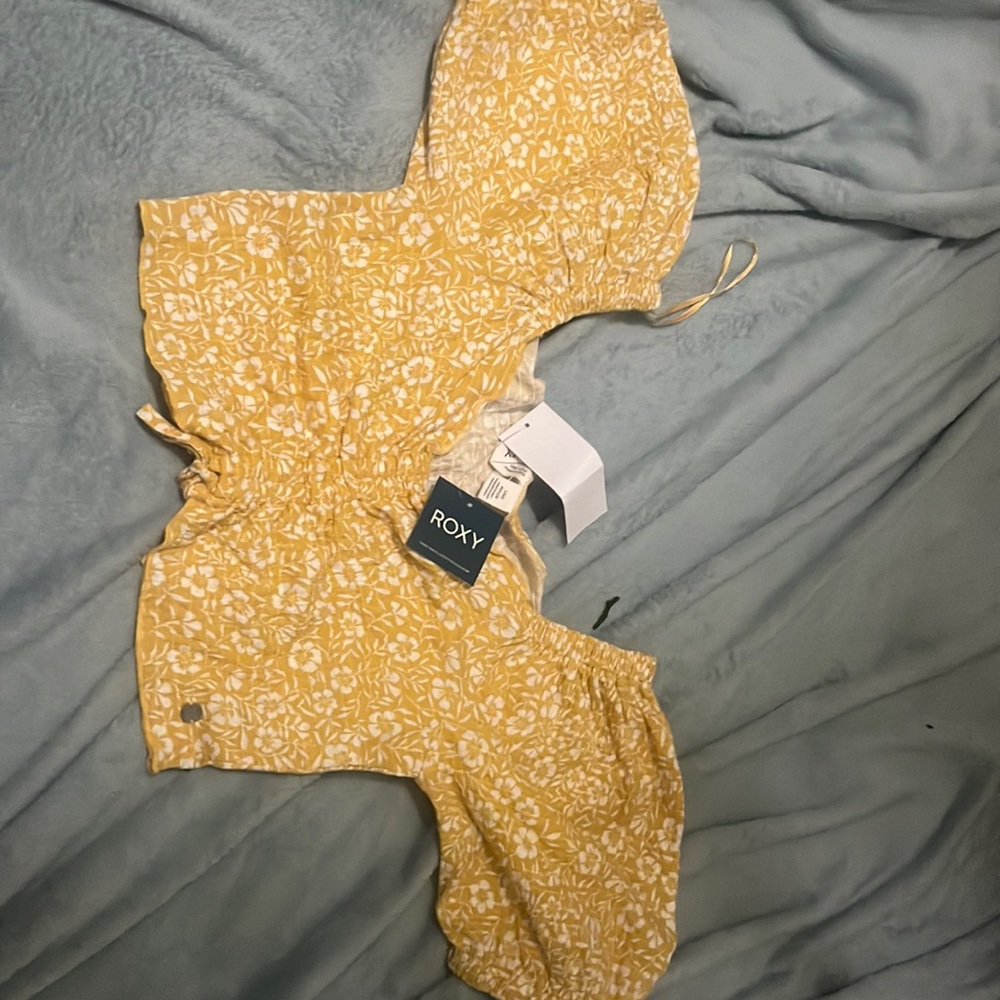 Roxy yellow Hawaiian print top